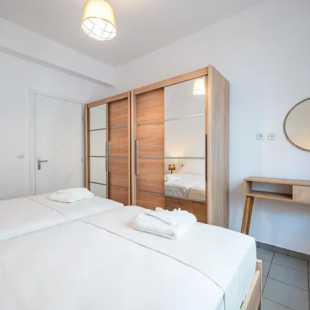 Modern In The Heart Of Cos